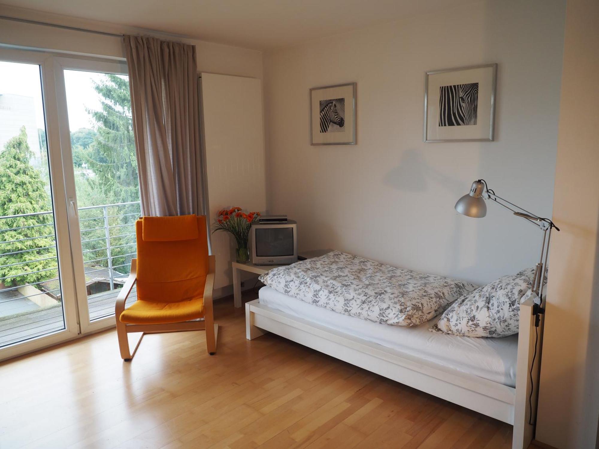 B8 - Just A Private Accommodation ดุสเซลดอร์ฟ ภายนอก รูปภาพ