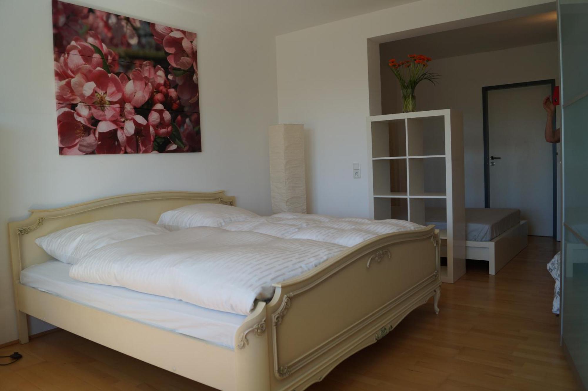 B8 - Just A Private Accommodation ดุสเซลดอร์ฟ ภายนอก รูปภาพ