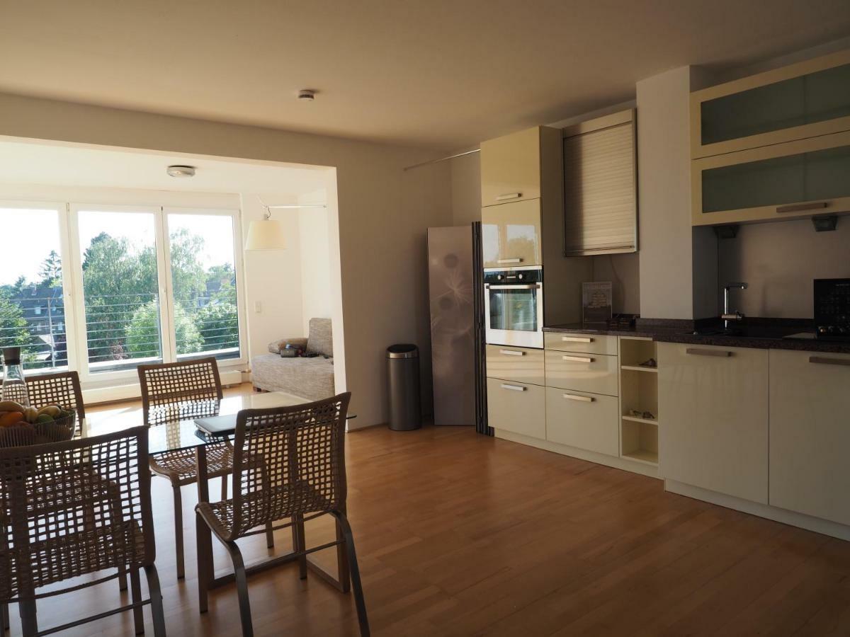 B8 - Just A Private Accommodation ดุสเซลดอร์ฟ ภายนอก รูปภาพ