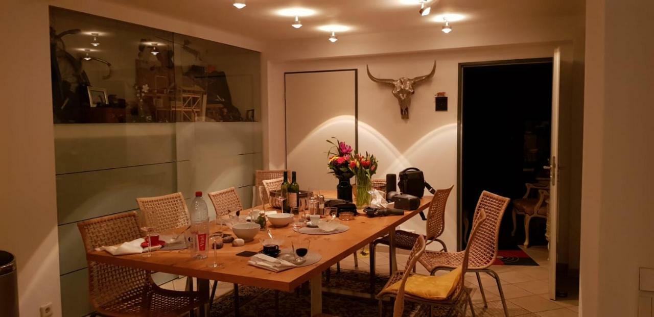 B8 - Just A Private Accommodation ดุสเซลดอร์ฟ ภายนอก รูปภาพ