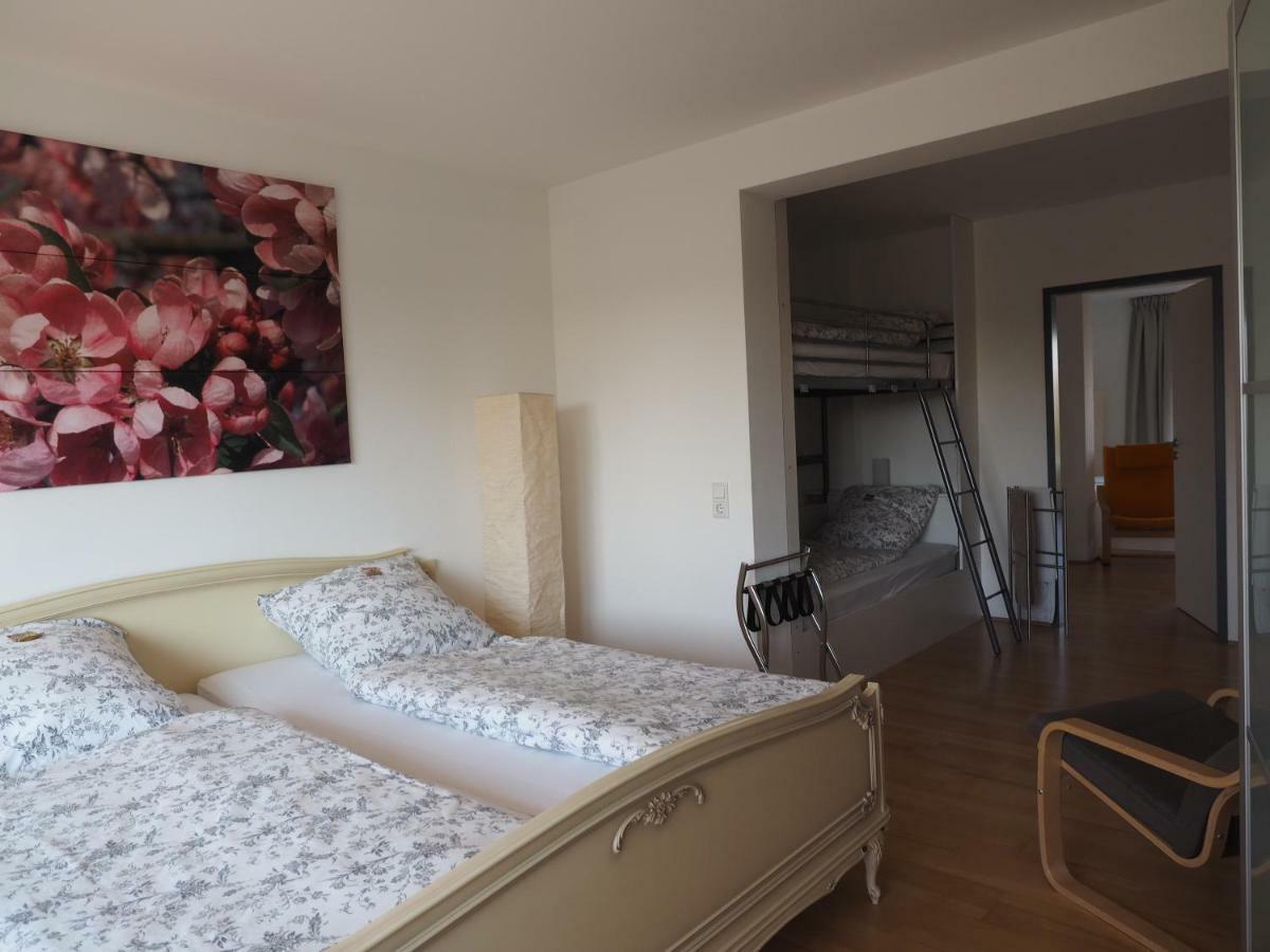 B8 - Just A Private Accommodation ดุสเซลดอร์ฟ ภายนอก รูปภาพ