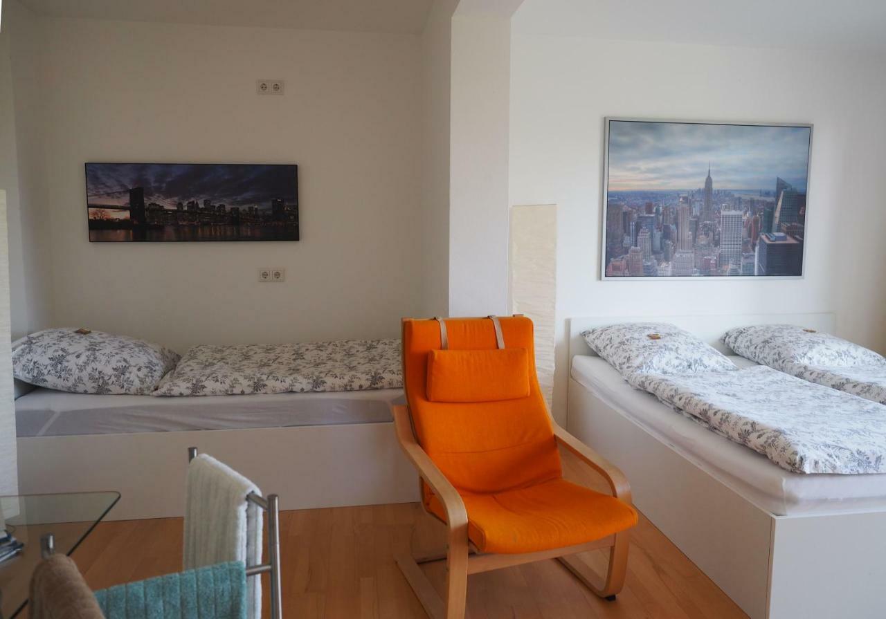 B8 - Just A Private Accommodation ดุสเซลดอร์ฟ ภายนอก รูปภาพ